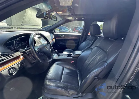 2018 Lincoln Mkt Livery from USA, damaged, VIN 2LMHJ5NK7JBL02473